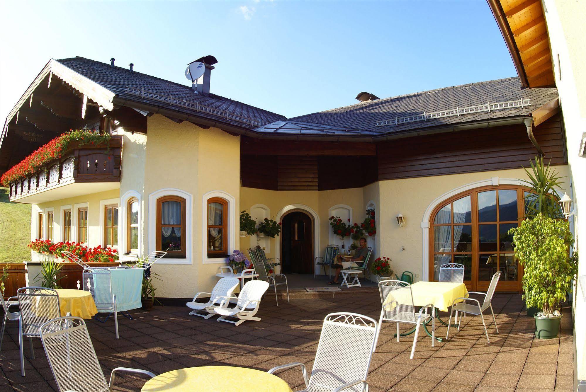 Gaestehaus Stabauer Mondsee Exterior photo